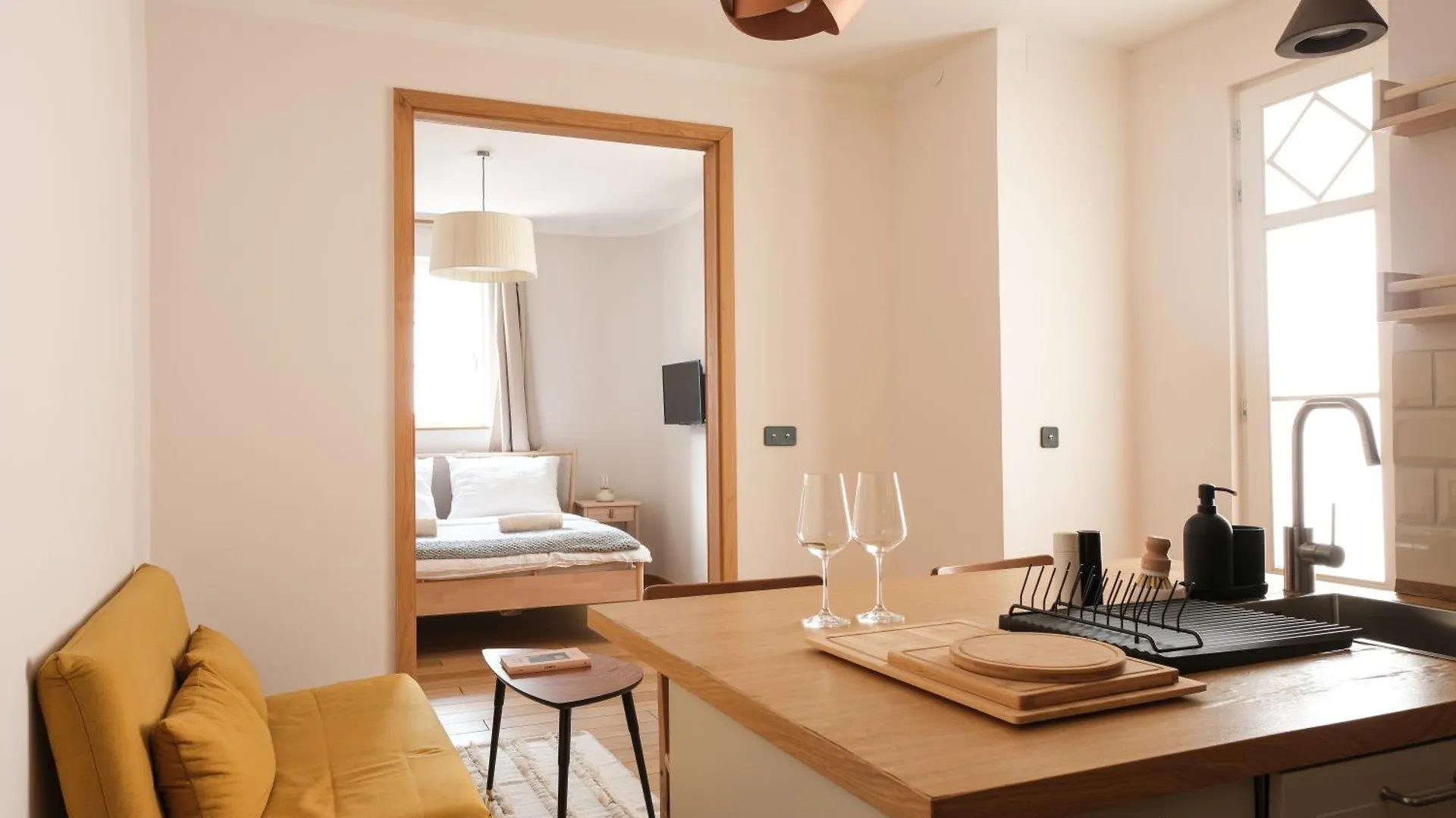 Stylish Downtown Flat Apartment Budapest